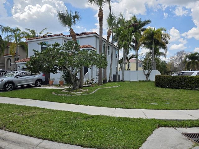 680 NW 159th Avenue, Pembroke Pines, FL 33028