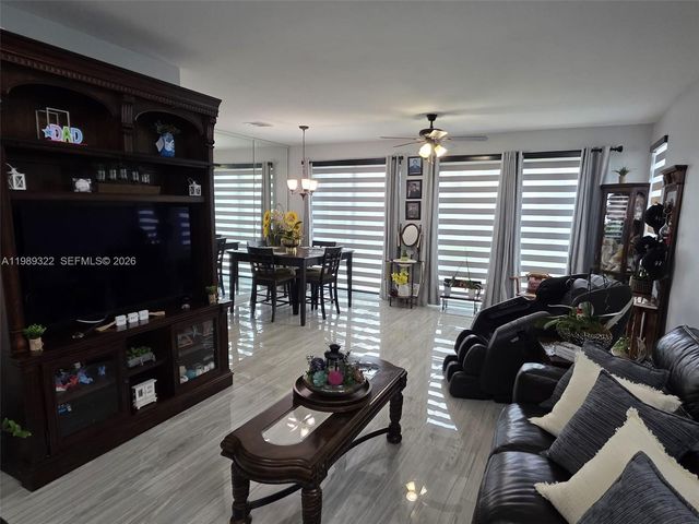 680 NW 159th Avenue, Pembroke Pines, FL 33028