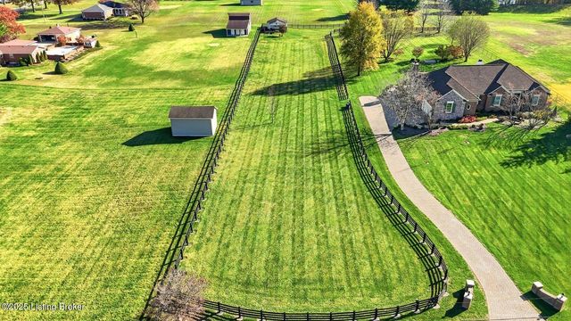 7403 Broad Run Rd, Louisville, KY 40291