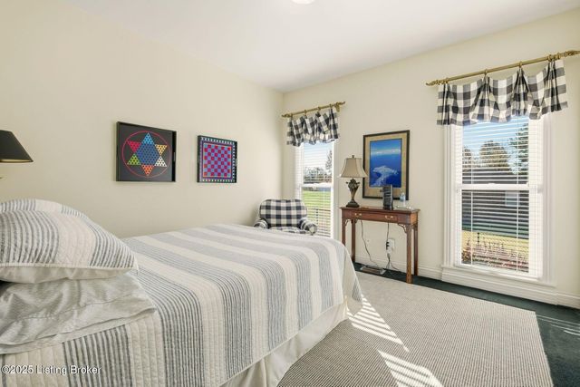 7403 Broad Run Rd, Louisville, KY 40291