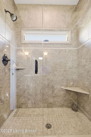 7403 Broad Run Rd, Louisville, KY 40291