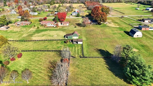 7403 Broad Run Rd, Louisville, KY 40291