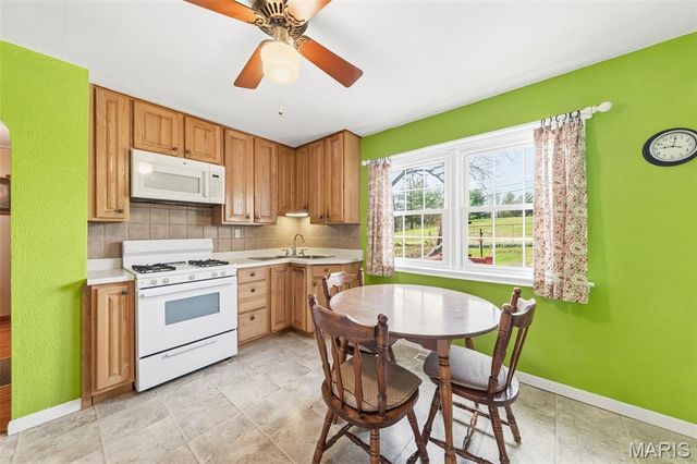 10512 Saint Francis Lane, St Ann, MO 63074