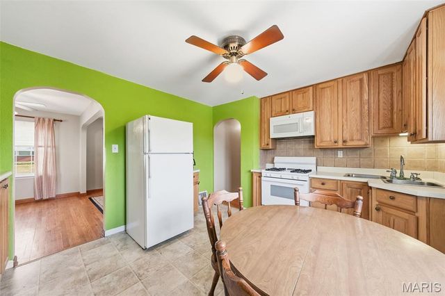 10512 Saint Francis Lane, St Ann, MO 63074