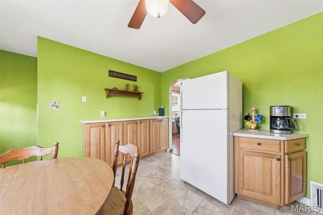 10512 Saint Francis Lane, St Ann, MO 63074