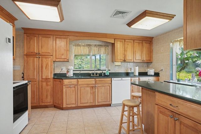 262 Clifton St, Belmont, MA 02478