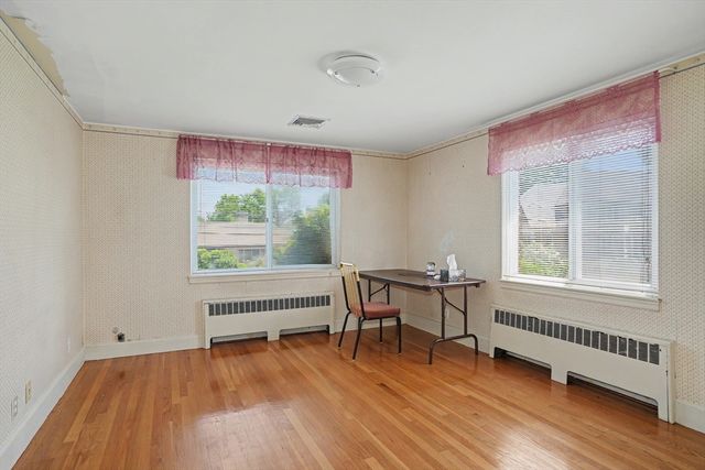 262 Clifton St, Belmont, MA 02478