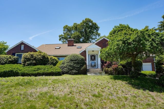 262 Clifton St, Belmont, MA 02478