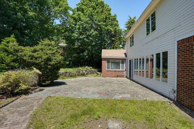 262 Clifton St, Belmont, MA 02478