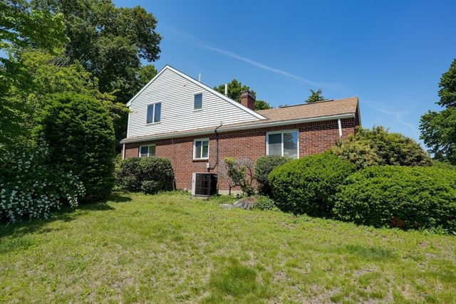 262 Clifton St, Belmont, MA 02478