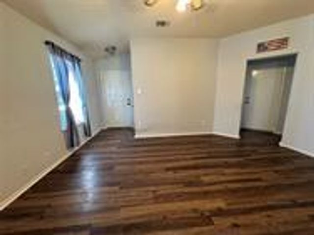 908 SWEET LEAF LN, Pflugerville, TX 78660