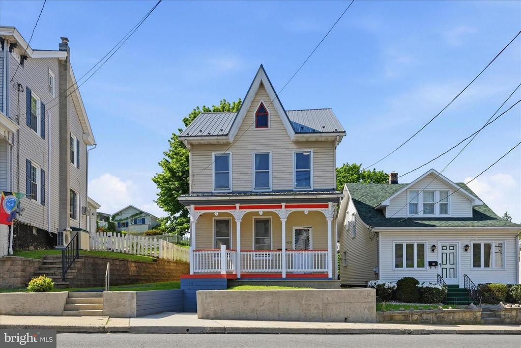 423 W MARKET ST, Orwigsburg, PA 17961