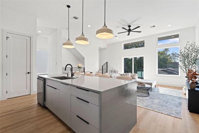 5505 Hershe Street, Houston, TX 77020