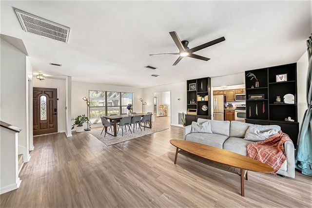 4005 DELLBROOK DRIVE, Tampa, FL 33624