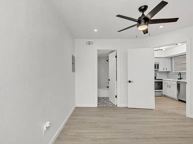 11550 N May Avenue 206, Oklahoma City, OK 73120