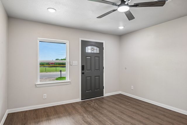404 New hope Street, Terrell, TX 75160