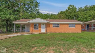1511 N Church Street N, Jonesboro, AR 72401