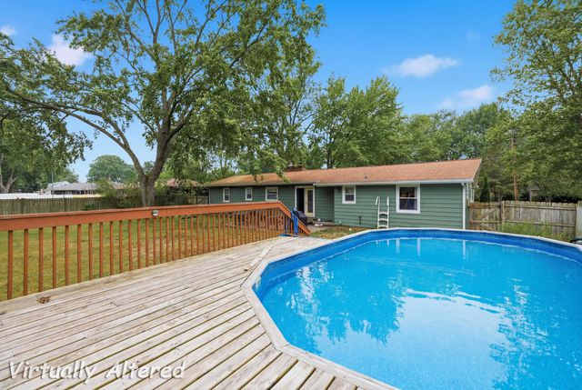 325 N 145th Avenue, Holland, MI 49424
