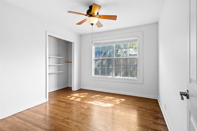 5204 Roxie Street, Haltom City, TX 76117