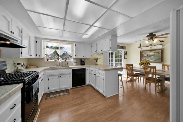 2195 Rancho Road, Redding, CA 96002