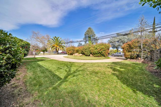2195 Rancho Road, Redding, CA 96002