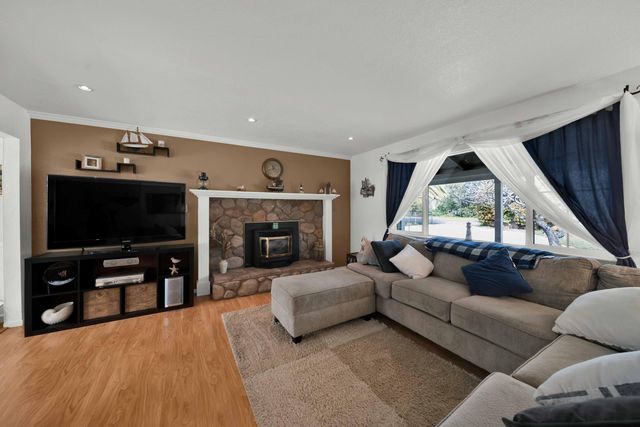 2195 Rancho Road, Redding, CA 96002