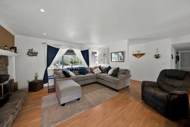 2195 Rancho Road, Redding, CA 96002