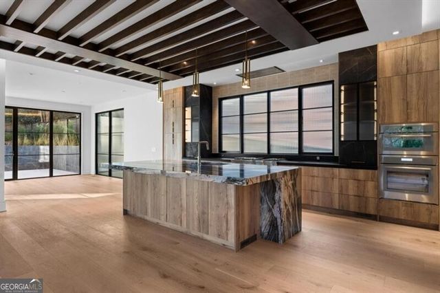 843 Yorkshire Road, Atlanta, GA 30306