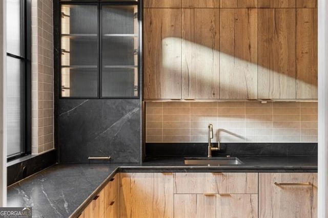 843 Yorkshire Road, Atlanta, GA 30306