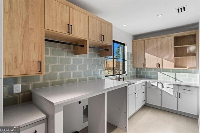 843 Yorkshire Road, Atlanta, GA 30306