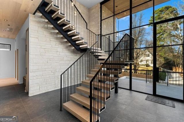 843 Yorkshire Road, Atlanta, GA 30306