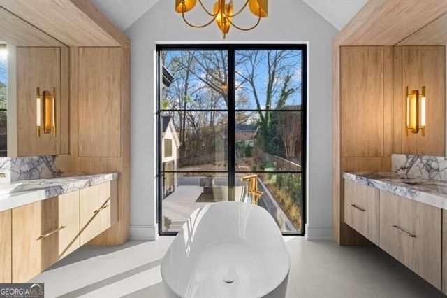 843 Yorkshire Road, Atlanta, GA 30306