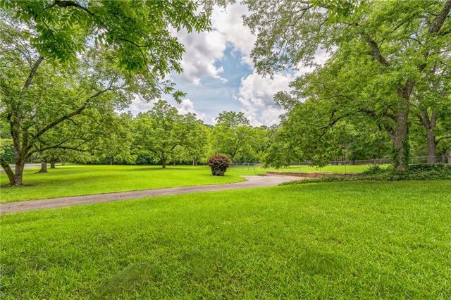 113 Heatherwood Lane, Barnesville, GA 30204