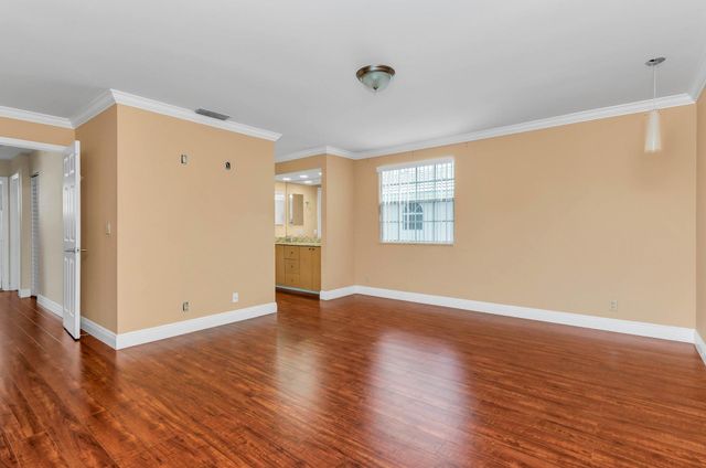 5486 NW 44th Way, Coconut Creek, FL 33073