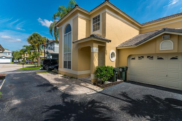5486 NW 44th Way, Coconut Creek, FL 33073