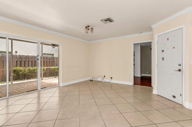 5486 NW 44th Way, Coconut Creek, FL 33073