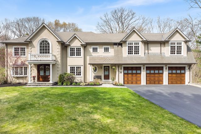 38 Wilsondale St, Dover, MA 02030