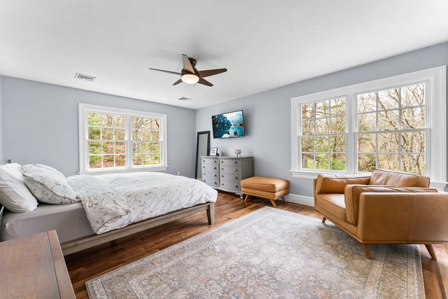38 Wilsondale St, Dover, MA 02030