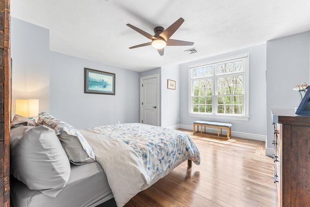 38 Wilsondale St, Dover, MA 02030