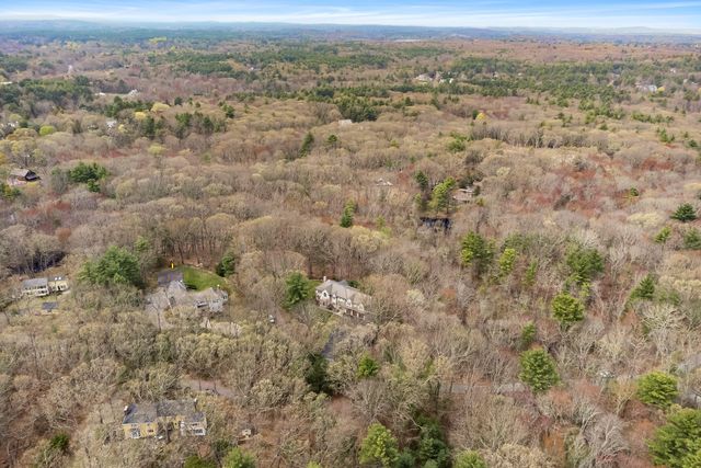 38 Wilsondale St, Dover, MA 02030