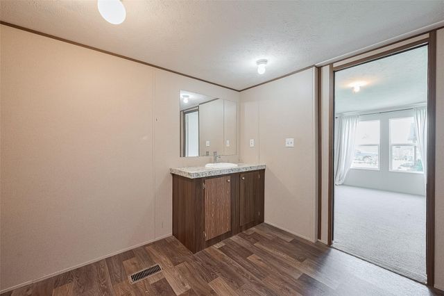 439 Road 5107, Cleveland, TX 77327
