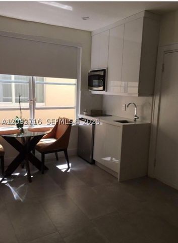 119 Menores Ave 8A, Coral Gables, FL 33134
