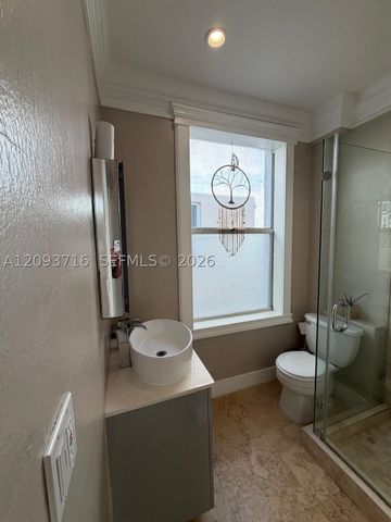 119 Menores Ave 8A, Coral Gables, FL 33134
