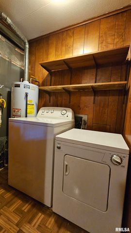 708 N 20TH Street, Herrin, IL 62948