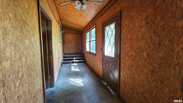 708 N 20TH Street, Herrin, IL 62948