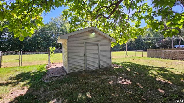 708 N 20TH Street, Herrin, IL 62948