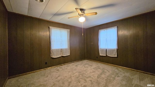 708 N 20TH Street, Herrin, IL 62948