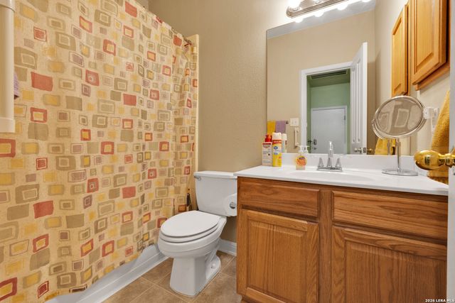 9215 Tay Dr, Helotes, TX 78023