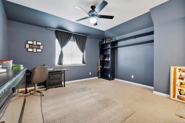 9215 Tay Dr, Helotes, TX 78023