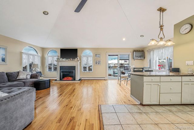 510 Albern Avenue, Oceanside, NY 11572